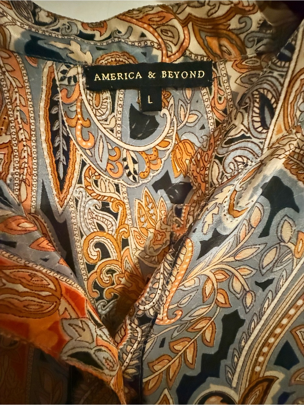 America & Beyond Women's Paisley Button-Down Shirt - Gray & Orange